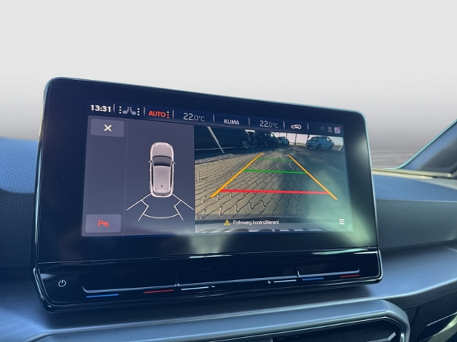 Leon FR 1.5eTSI DSG NAVI AHK KAMERA SHZG LED KLI