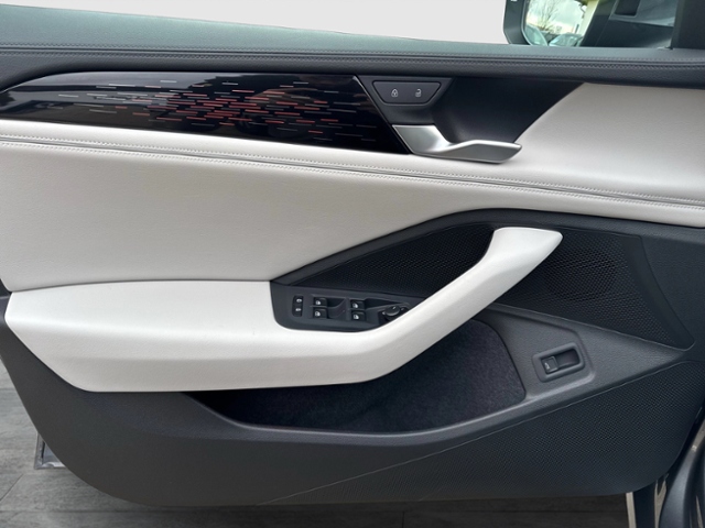Passat Variant BUISNESS 2.0 TDI DSG IQ DRIVE MAT