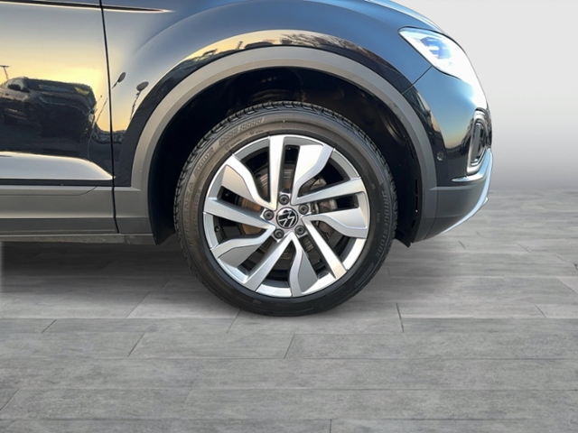 T-Roc MOVE 1.0 TSI NAVI MATRIX APP-CON REAR VIEW