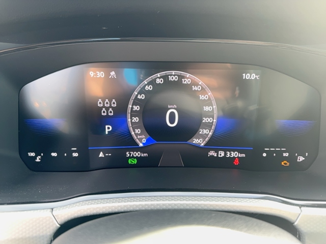 Touran MOVE 2.0 TDI DSG PANO NAVI APP-CON ACC DA