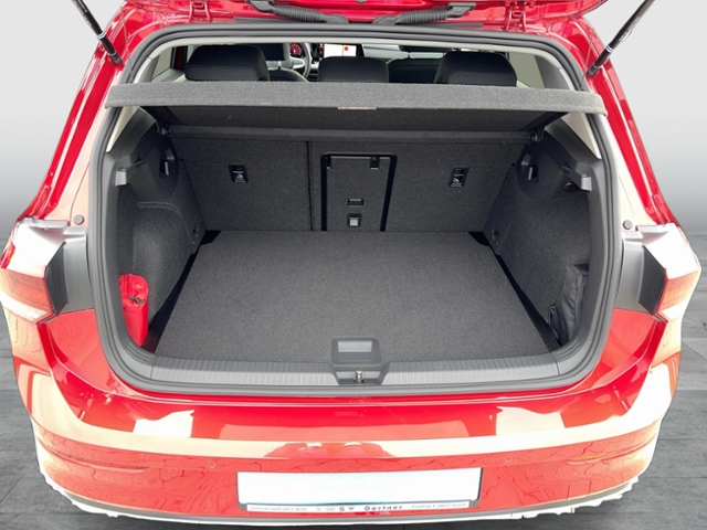 Golf VIII MOVE 1.0 TSI DSG STANDHZG.NAVI APP-CON