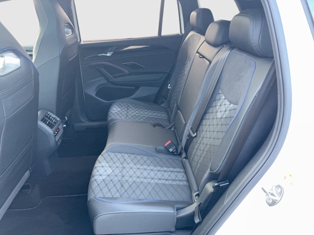 Tayron R-LINE 2.0 TDI SCR 4MOTION DSG PANORAMADA