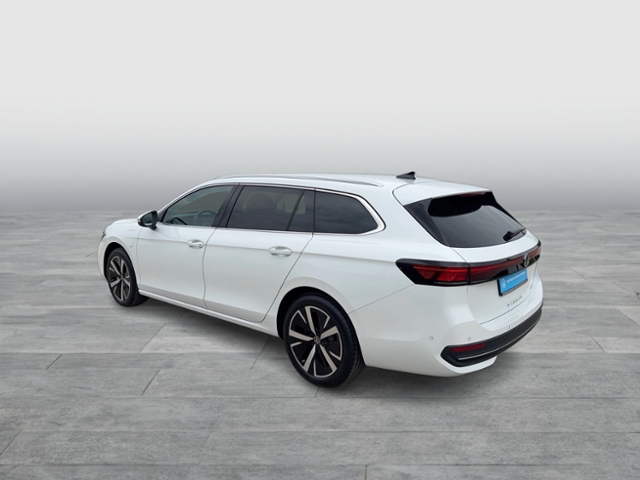 Passat Variant BUISNESS 1.5 TSI eHYBRID DSG REAR