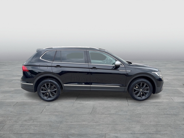 Tiguan Allspace MOVE 1.5 TSI DSG REAR VIEW NAVI