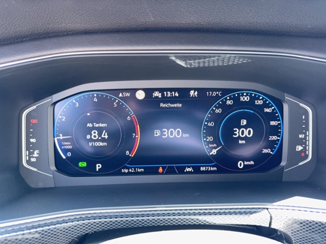 T-Cross R-LINE 1.0 TSI DSG NAVI IQ LIGHT BEATS A