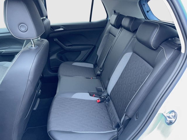 T-Cross GOAL 1.0 TSI REAR VIEW DAB+APP-CON LED A