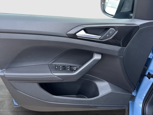 T-Cross GOAL 1.0 TSI REAR VIEW DAB+APP-CON LED A