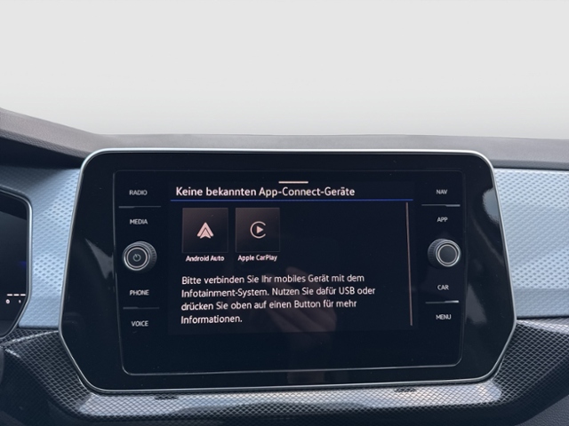 T-Cross GOAL 1.0 TSI REAR VIEW DAB+APP-CON LED A
