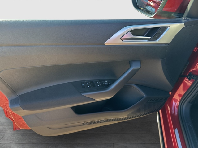 Taigo MOVE 1.0 TSI DSG REAR VIEW APP-CON LED ACC