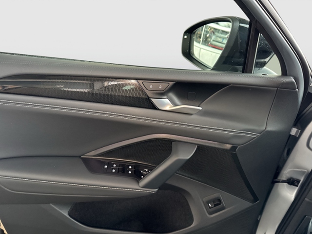 Tiguan GOAL 2.0 TDI DSG NAVI STANDHZG AREA VIEW