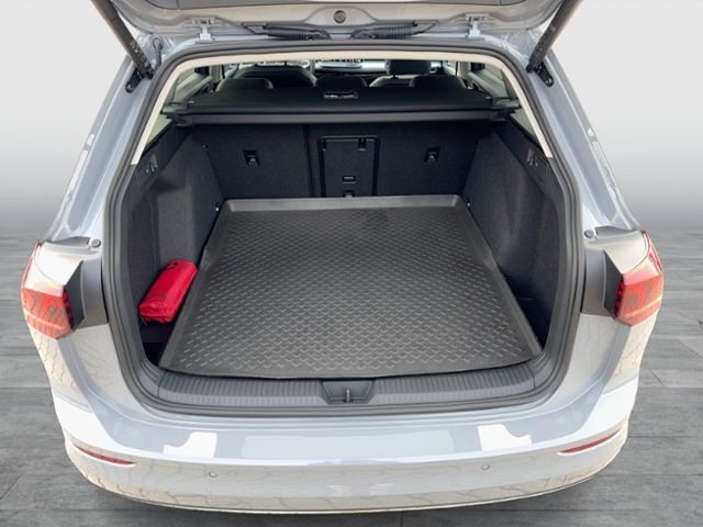 Golf VIII Variant GOAL 1.5 eTSI OPF DSG AHK REAR