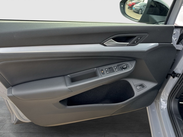 Golf VIII Variant GOAL 1.5 eTSI OPF DSG AHK REAR