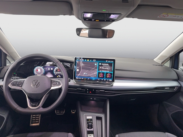 Golf VIII GOAL 1,5 l eTSI OPF DSG AHK REAR VIEW 