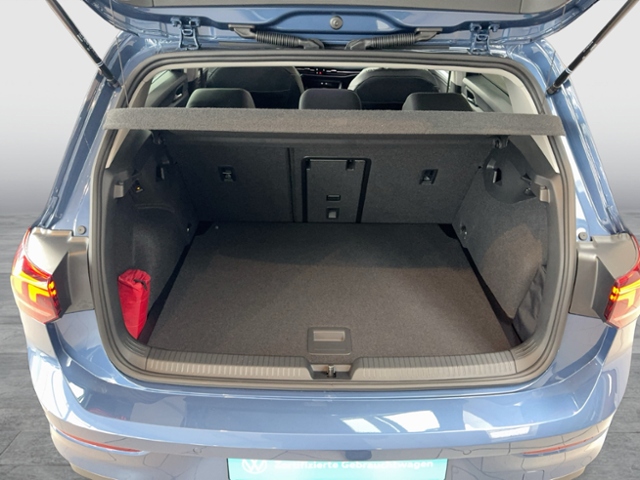 Golf VIII GOAL 1,5 l eTSI OPF DSG AHK REAR VIEW 