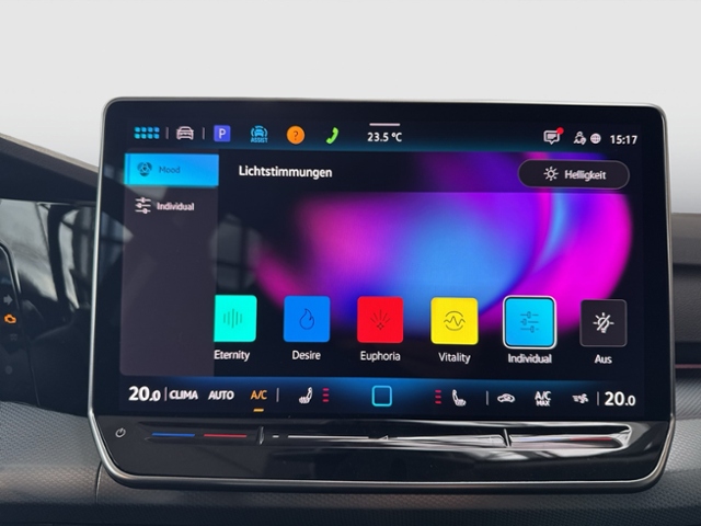 Golf VIII GOAL 1,5 l eTSI OPF DSG AHK REAR VIEW 