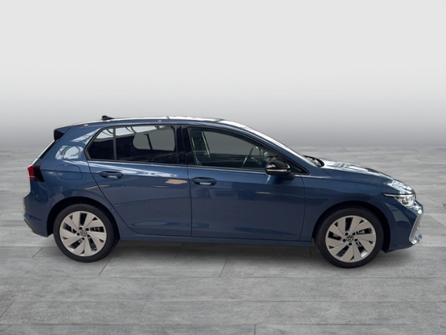 Golf VIII GOAL 1,5 l eTSI OPF DSG AHK REAR VIEW 