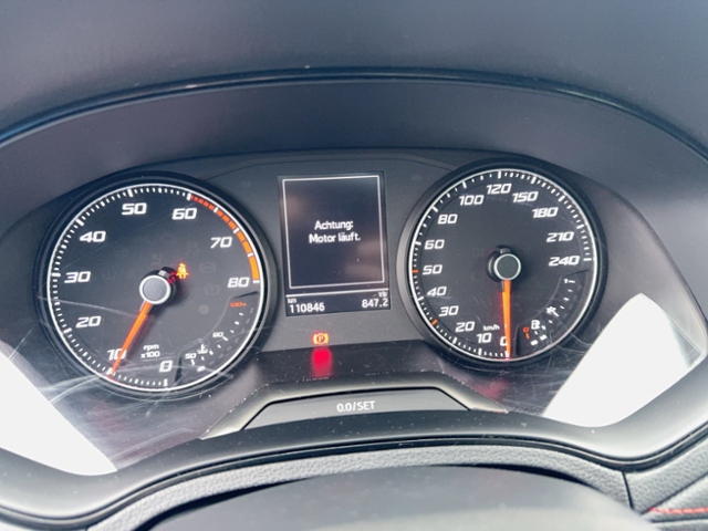 Arona FR 1.0 TSI NAVI LED KAMERA SHZG DAB+ Klima
