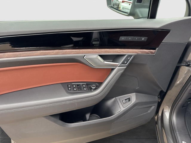 Touareg ATMOSPHERE 3.0 V6 TDI MATRIX LUFTFW.ALLR