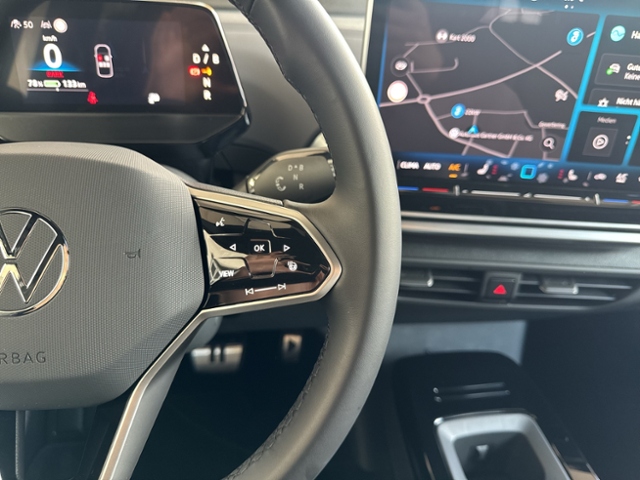ID.4 PURE 52kWh AREA VIEW IQ LIGHT EASY OPEN NAV