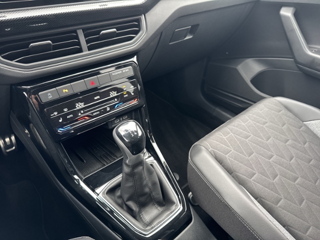 T-Cross Life GOAL 1.0 l TSI OPF 70 kW (95 PS) 5-