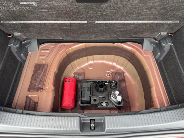 T-Cross LIFE 1.0 TSI EINPARKHILFE ACC LED NAVI A