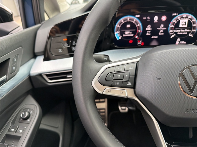 Golf VIII ENERGY 1.5 TSI AREA VIEW DAB+LED SHZG
