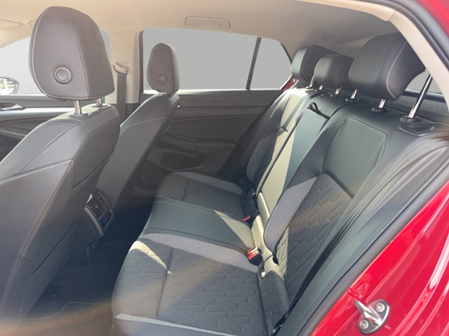 Golf VIII LIFE GOAL 1.5 TSI REAR VIEW NAVI AHK L