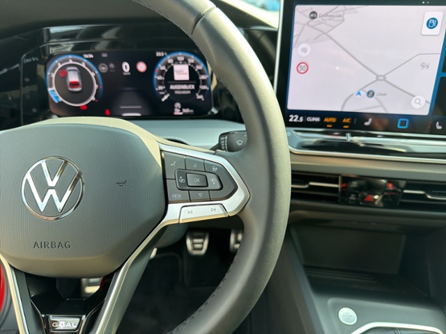 Golf VIII LIFE GOAL 1.5 TSI REAR VIEW NAVI AHK L