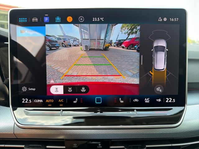 Golf VIII LIFE GOAL 1.5 TSI REAR VIEW NAVI AHK L