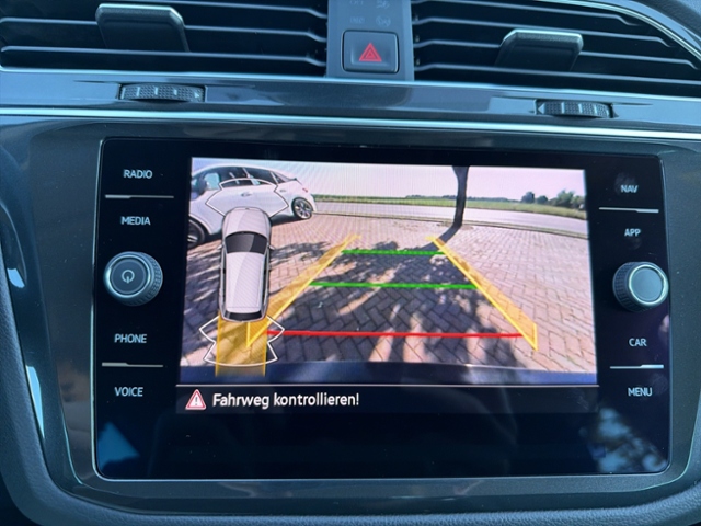 Tiguan LIFE 2.0 TDI DSG NAVI AHK APP-CON LENKR:H