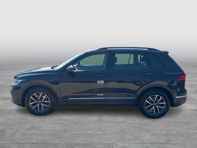 Tiguan LIFE 2.0 TDI DSG NAVI AHK APP-CON LENKR:H