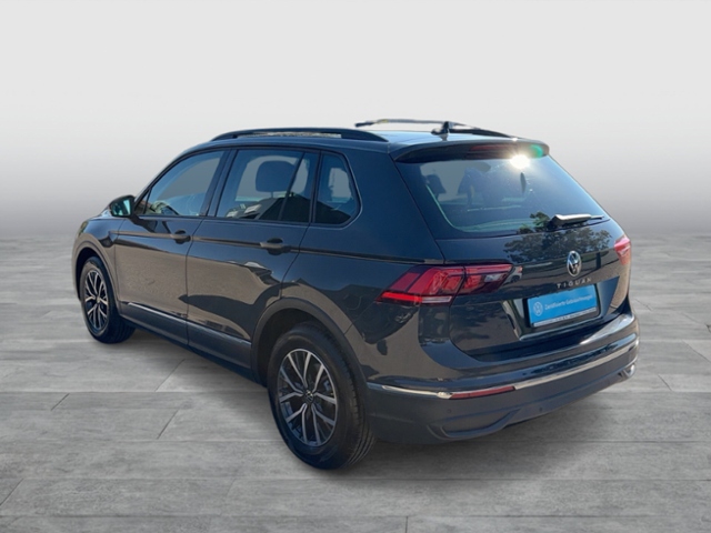 Tiguan LIFE 2.0 TDI DSG NAVI AHK APP-CON LENKR:H