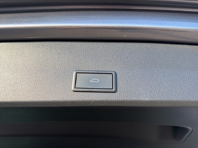 Ateca 2.0 TSI DSG 4DRIVE BEATS AUDIO PANO ACC AH