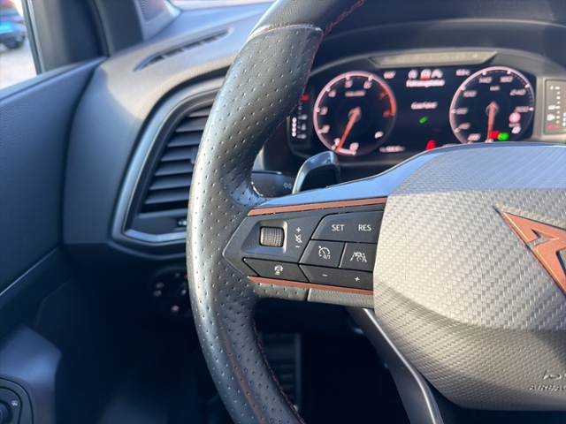 Ateca 2.0 TSI DSG 4DRIVE BEATS AUDIO PANO ACC AH